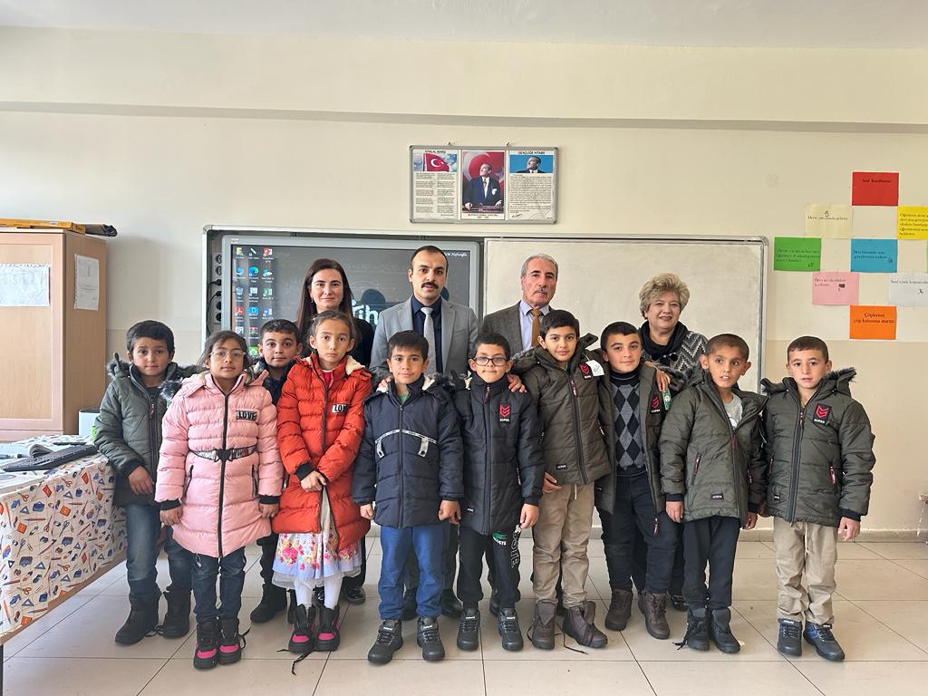 Kaymakamımız Ahmet Kasım TECİMEN Yatılı Bölge Okulunu Ziyaret Etti.
